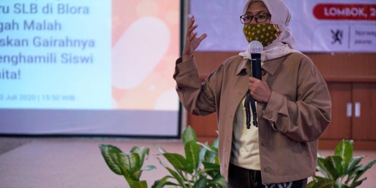 Feminis Muslim Kalis Mardiasih: Seksualisasi Perempuan Dilakukan Media dari Menamai sampai Mati