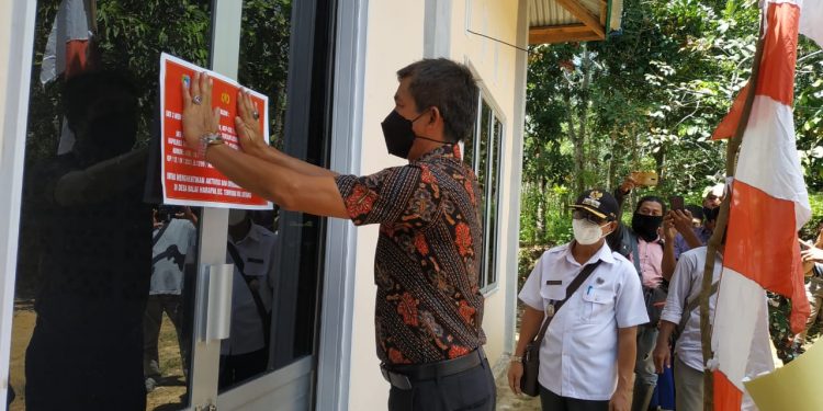 Ironis, Penyegelan Masjid Ahmadiyah Sintang Dilakukan Jelang HUT Kemerdekaan