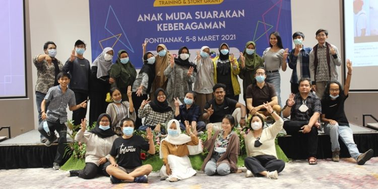 Training & Story Grant untuk Mahasiswa Kalimantan Timur: Menciptakan Ruang Aman Keberagaman di Media
