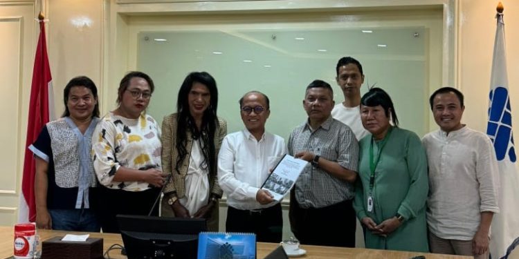 NEGARA RAMPAS KEMERDEKAAN TRANSPUAN LANSIA