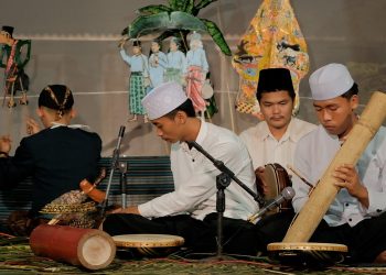 Kisah Nabi Muhammad dalam Balutan Seni Tradisi: Musikalisasi Wayang Barzanji