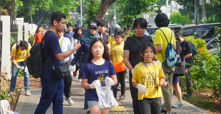 Gotong Royong Jaga Kota: GPF Indonesia dan Trash Hero Jakarta Bersatu Bersihkan Lapangan Banteng dalam Semangat Sumpah Pemuda